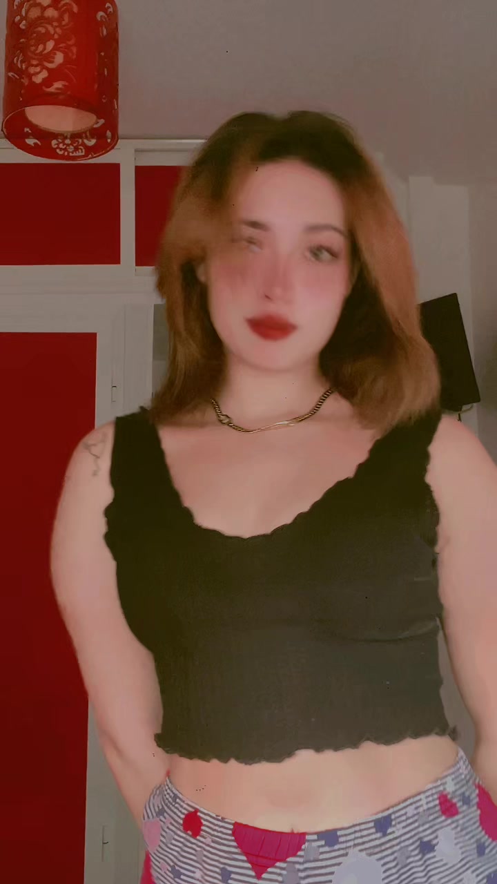 @The_queen👑