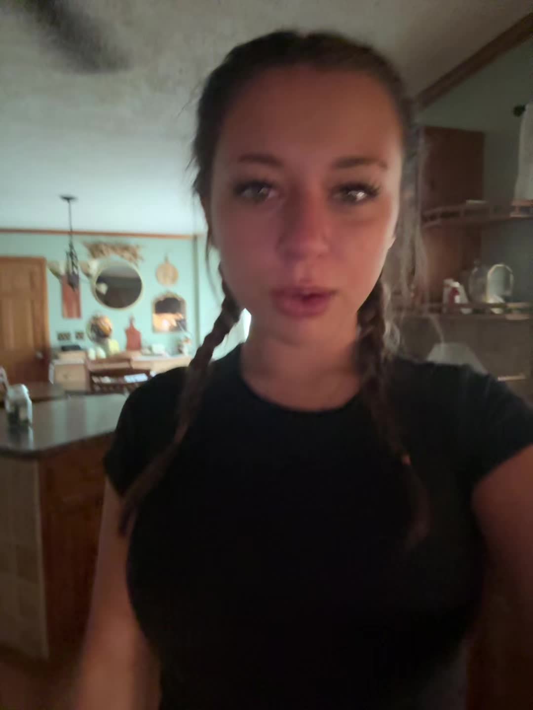 @Mynameizzybella