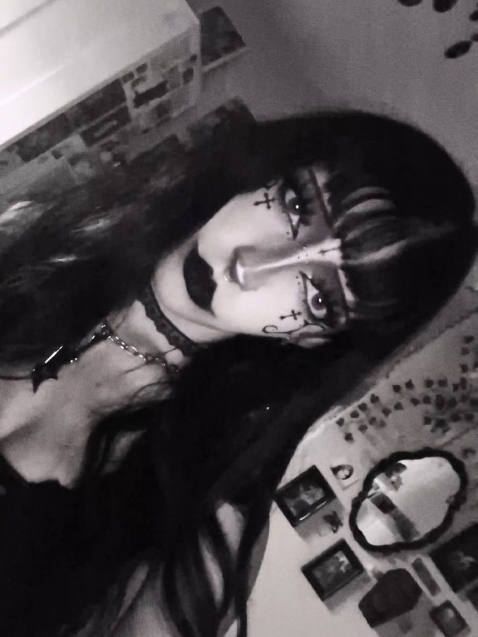 @*✧+*.𝐸𝑚𝑦.*+✧*