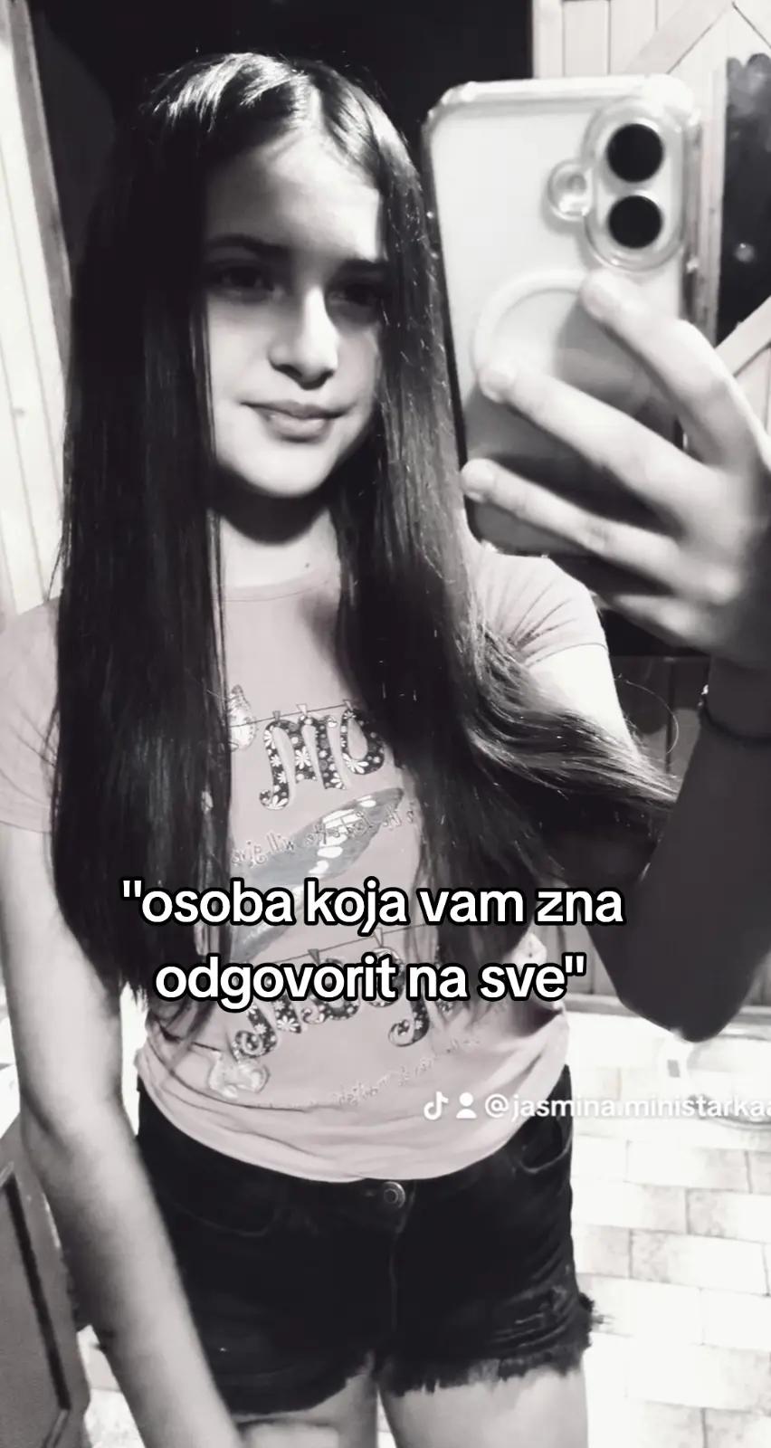 @𝓝𝓲𝓷𝓪🖤