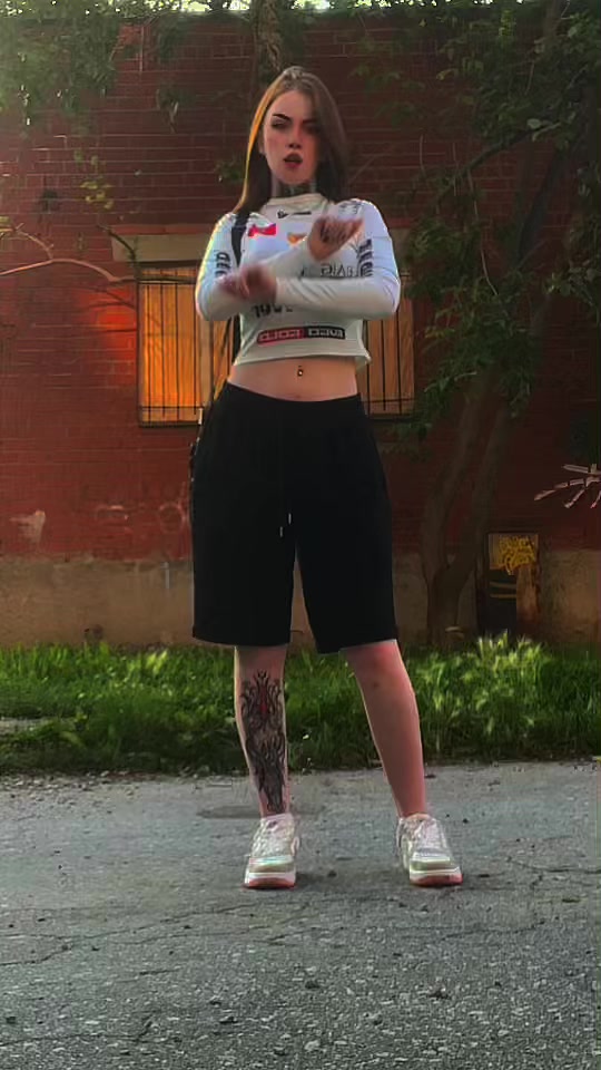 @𝖉𝖊𝖒𝖔𝖓𝖊𝖘𝖘
