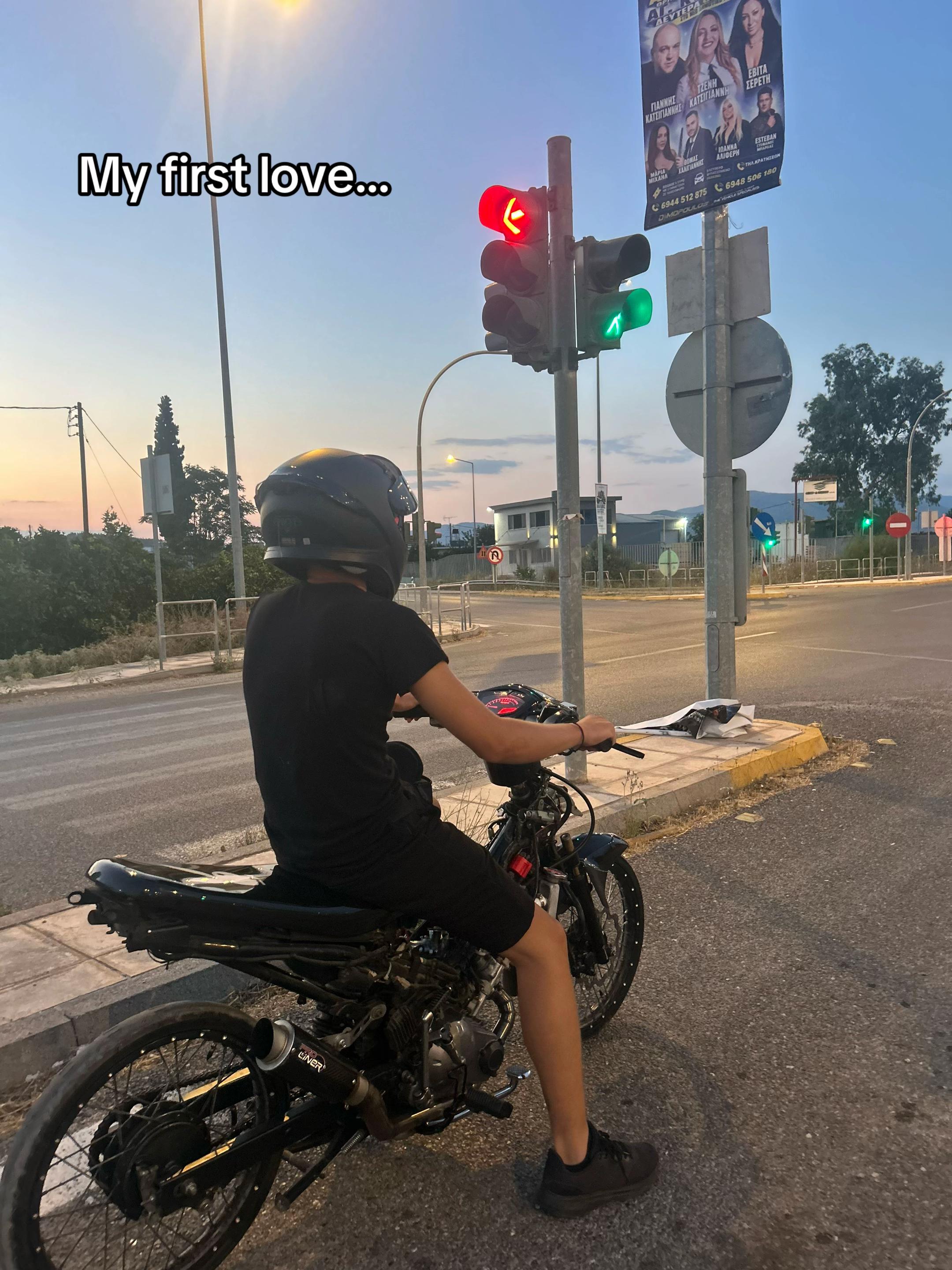 @𝙠𝙤𝙨𝙩𝙤𝙥𝙤𝙪𝙡𝙤𝙨