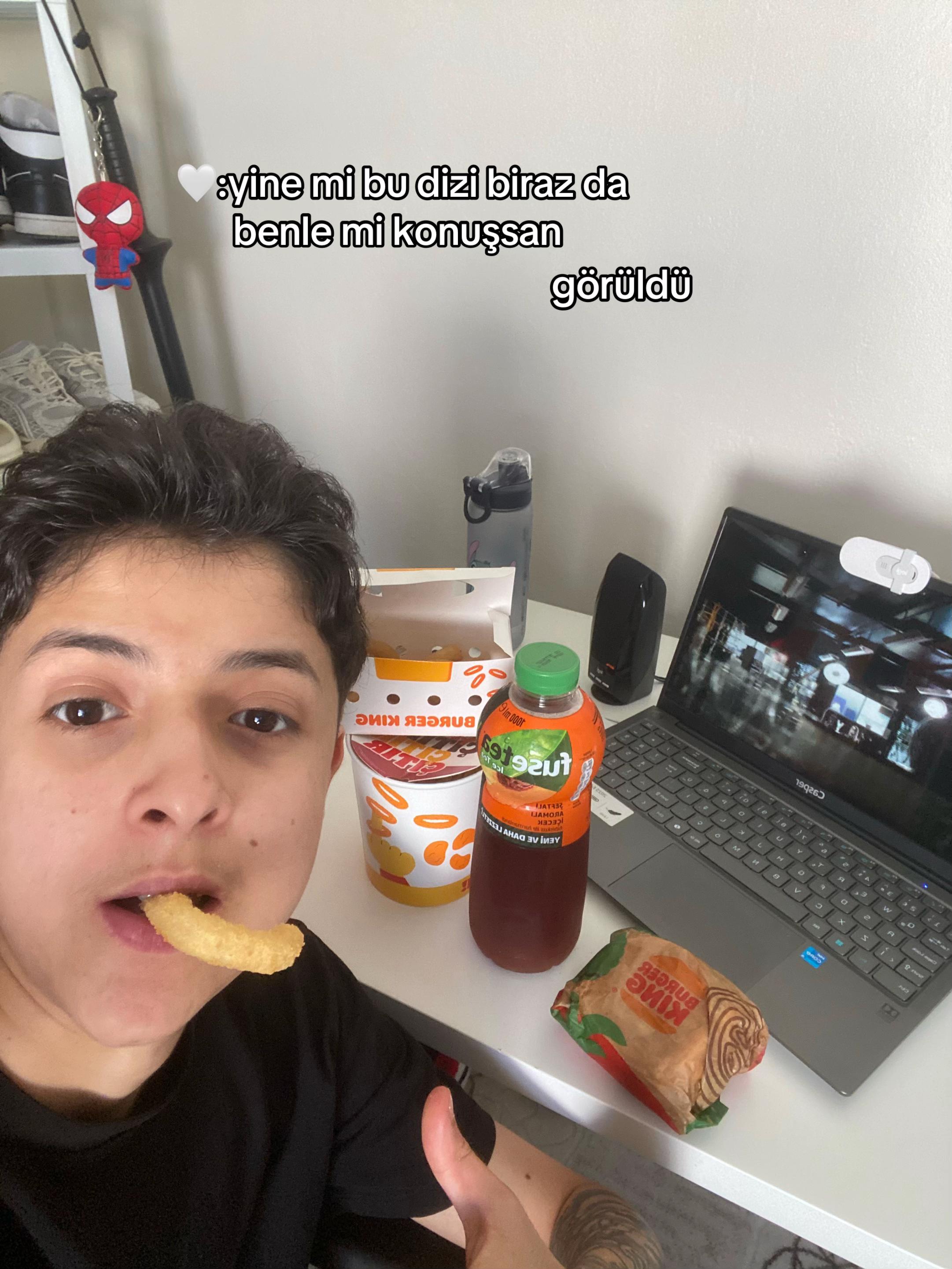 @Vierasien