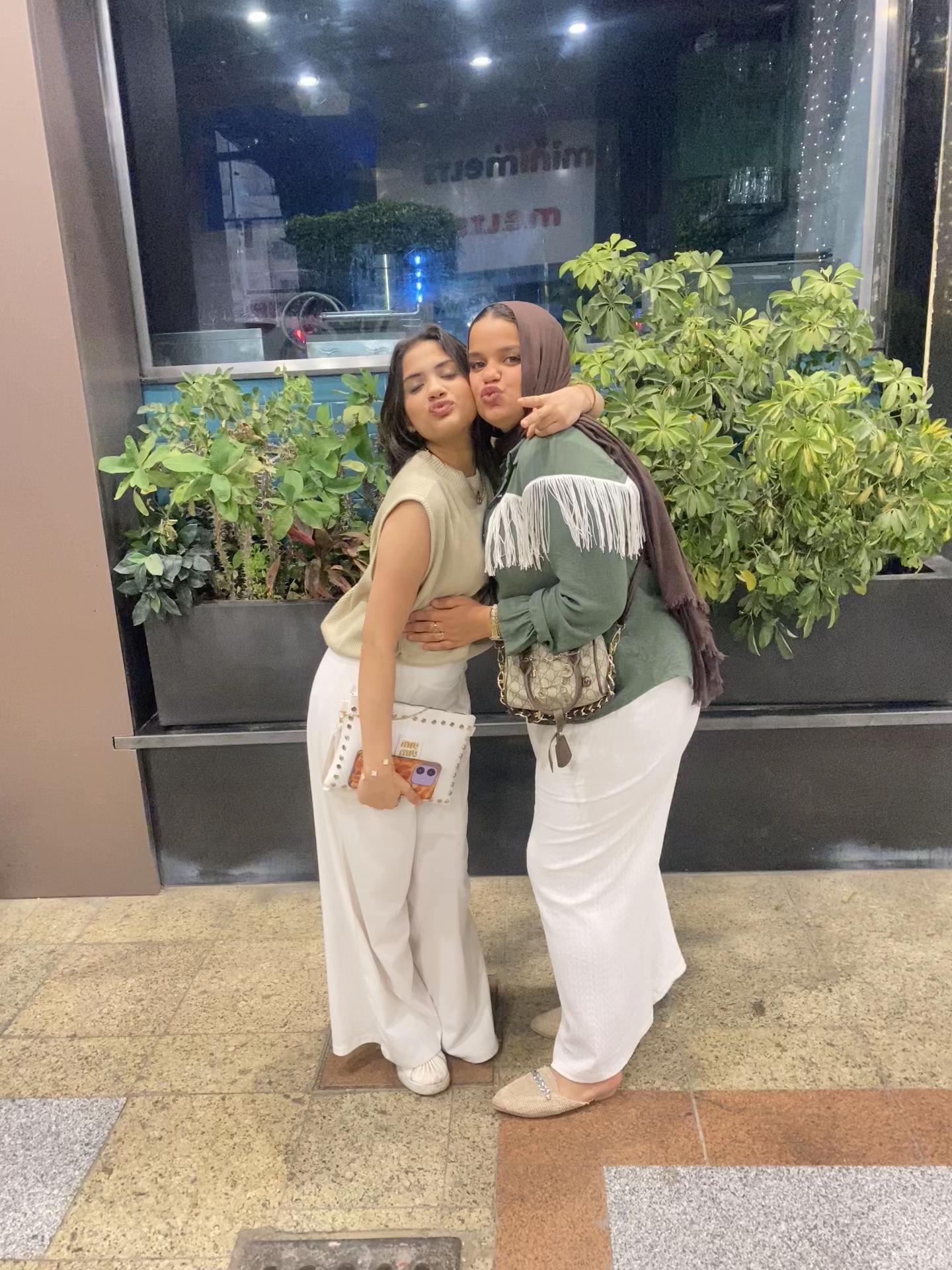 @Dena Mohamad🧸
