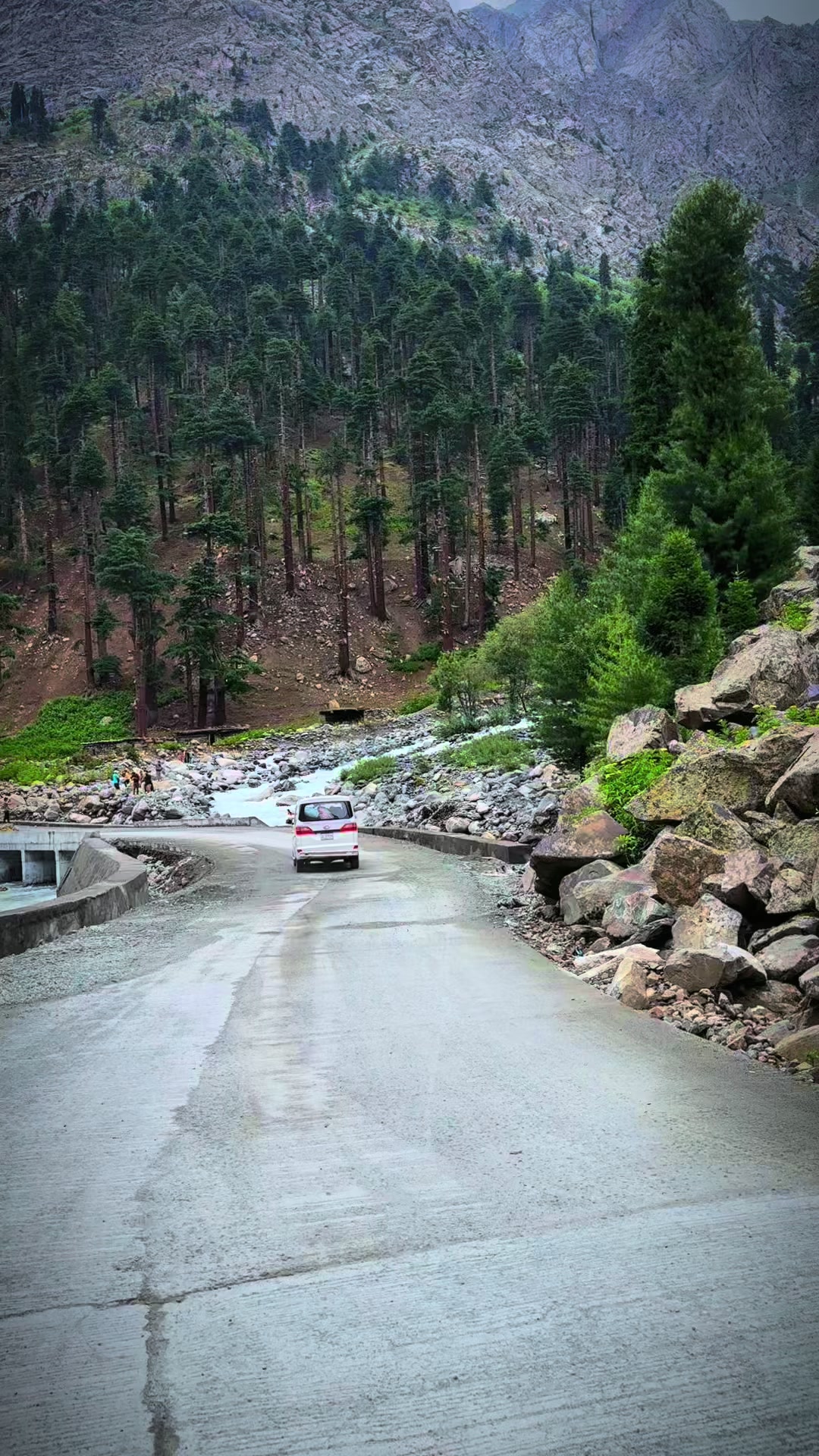 @Pakistan___Beauty