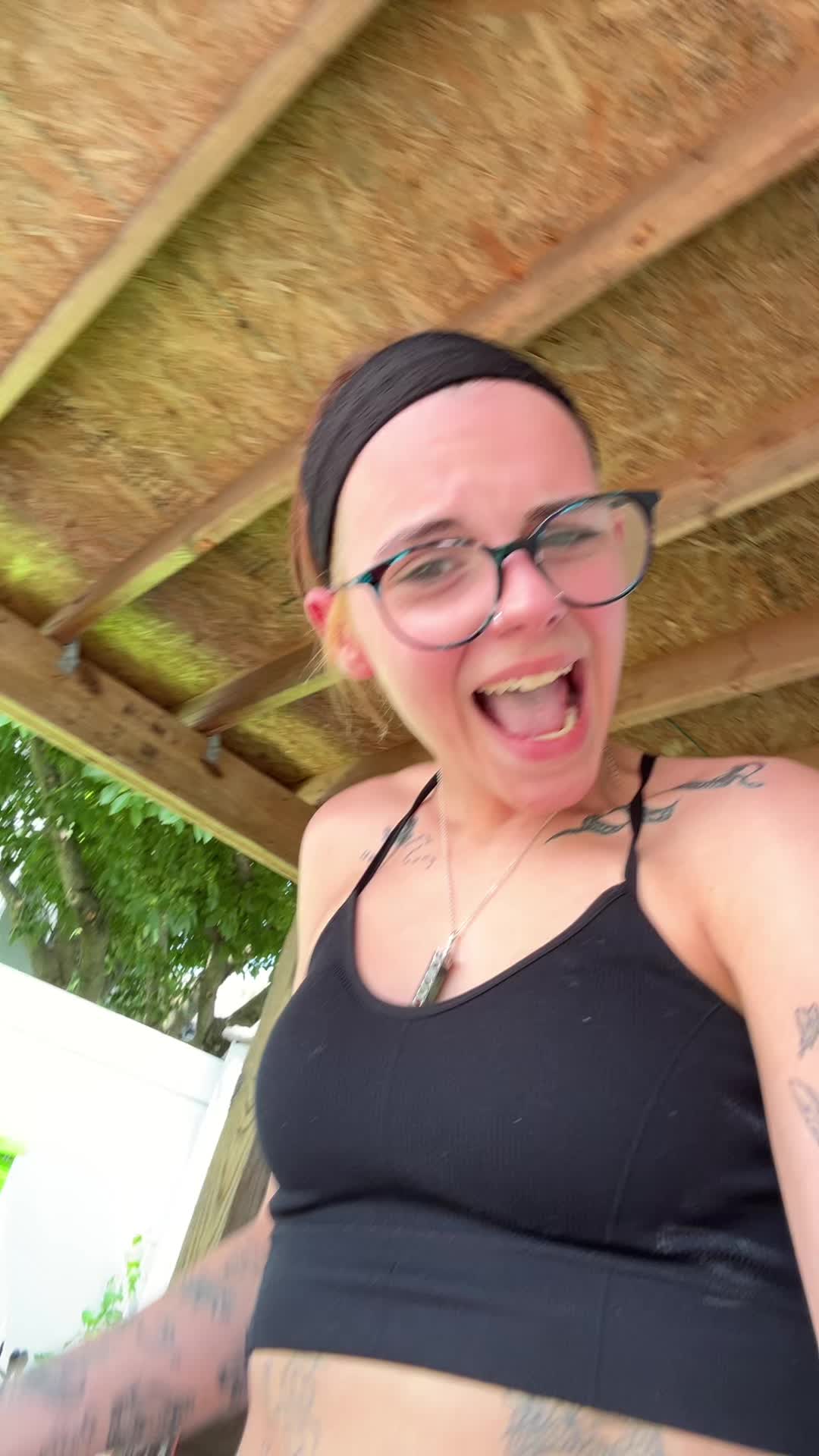 @_shaniatok_