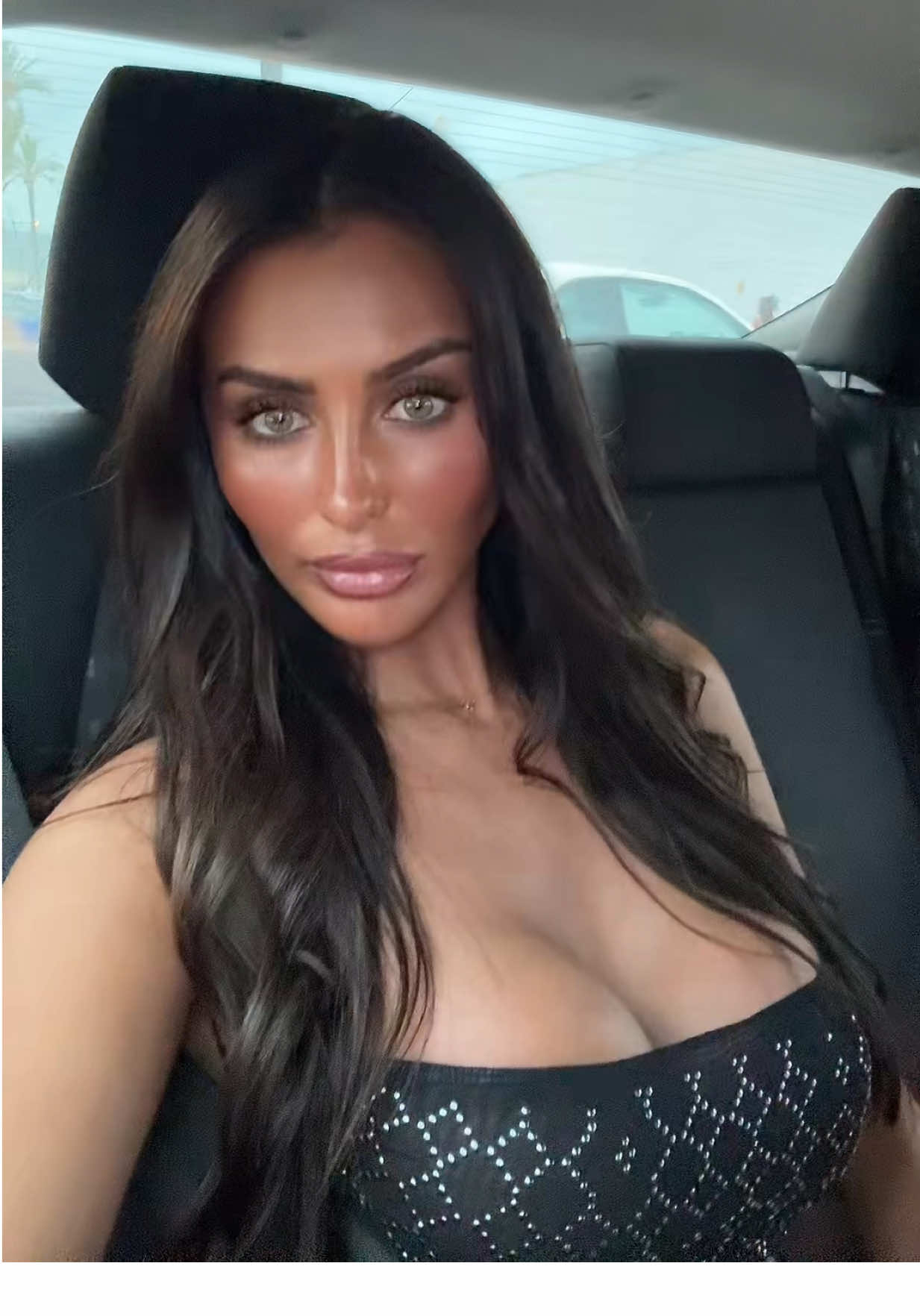 @con_m_b