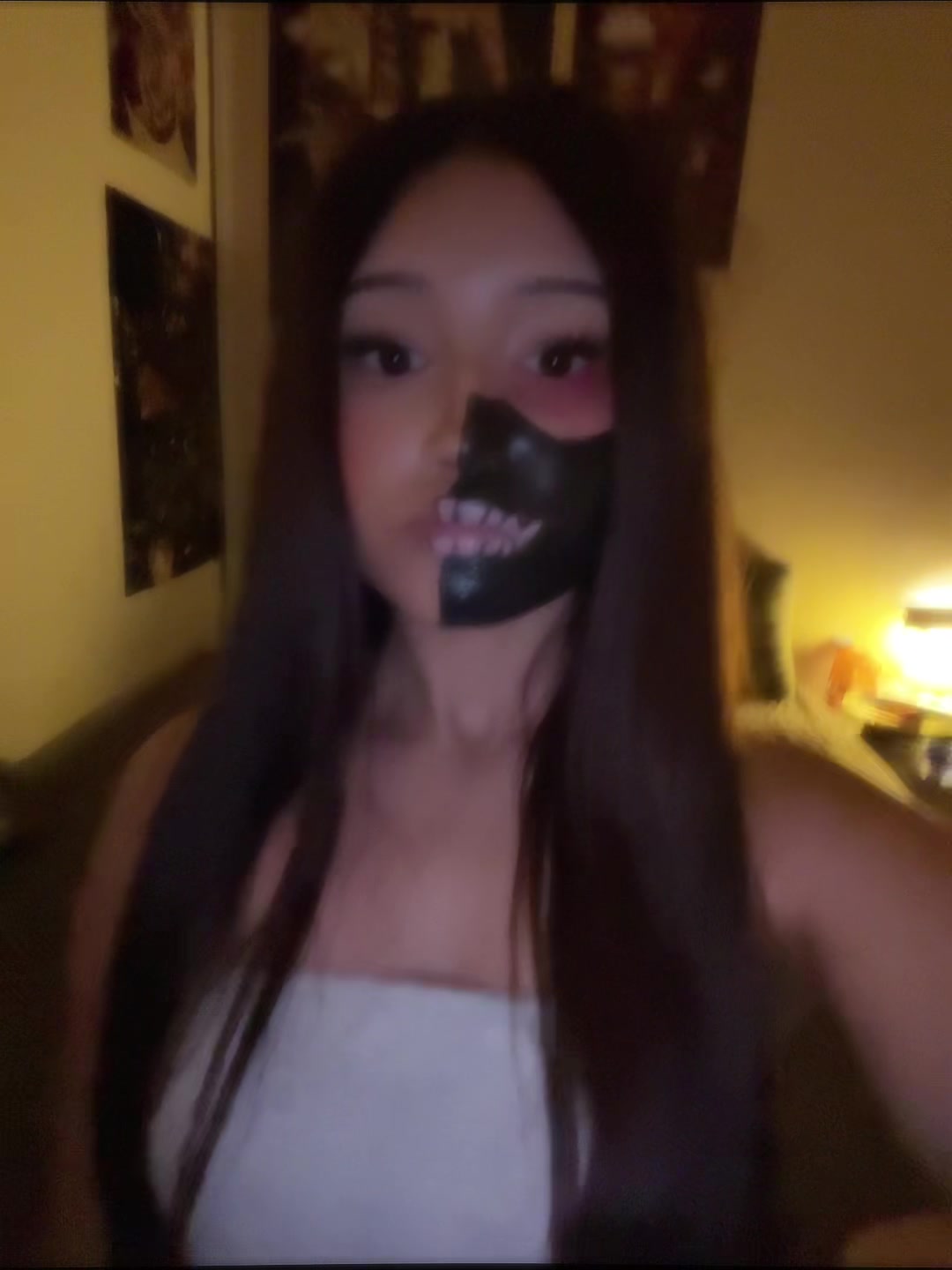 @⦻