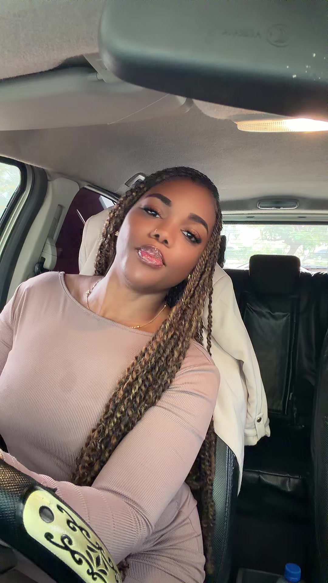 @L&uacute;cia dos Santos