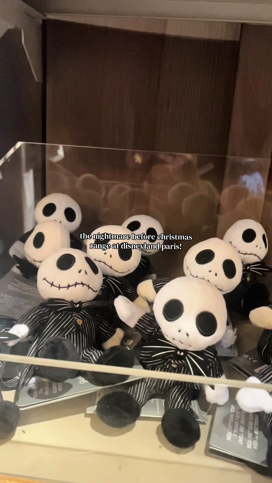 @disneyfamily