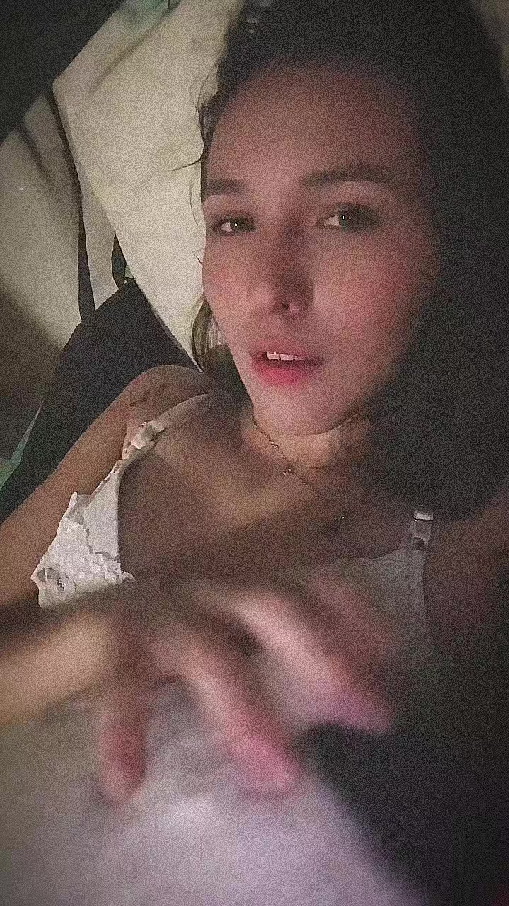 @Jenny Pinz&oacute;n