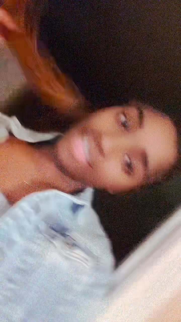 @totallynotorlandra_.