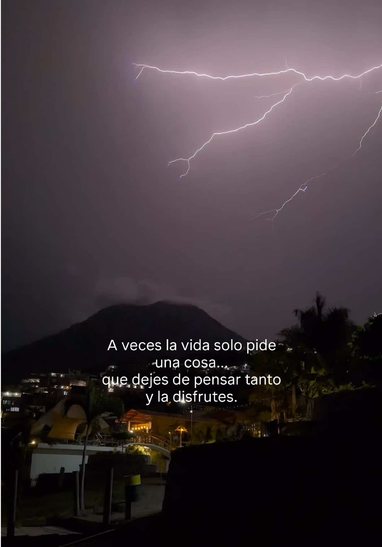 @xelatravels