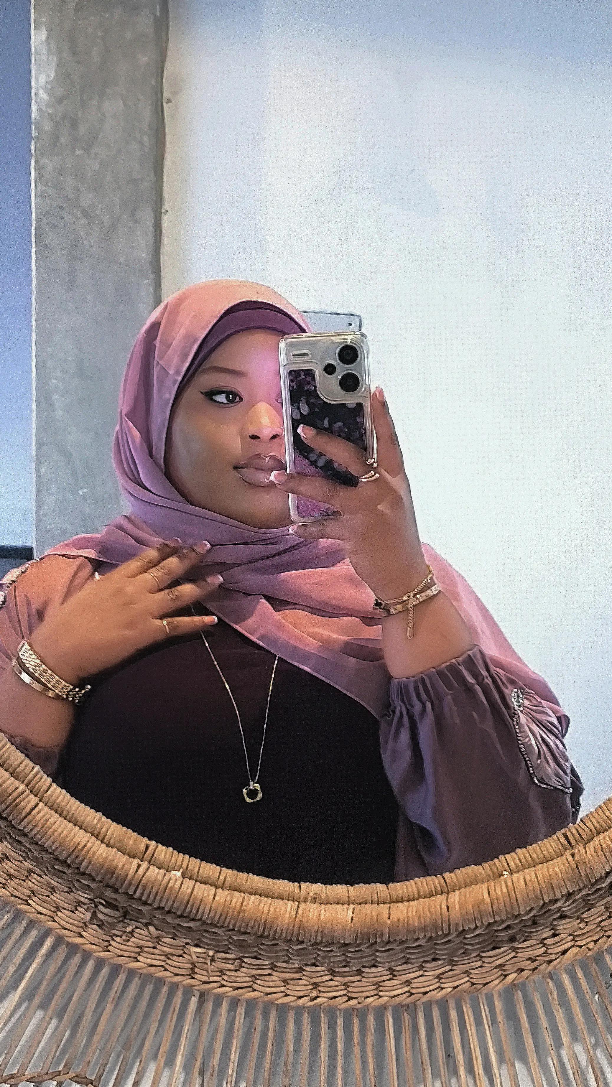 @Simply Zahra 🍉✨