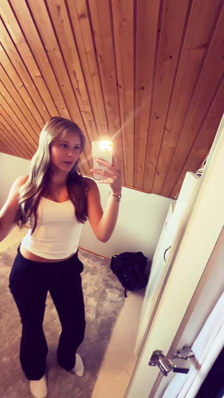 @𝒩ℯℯ𝒶✞
