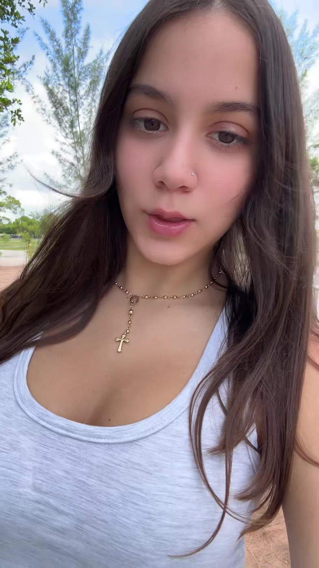 @Ani 🦋✨