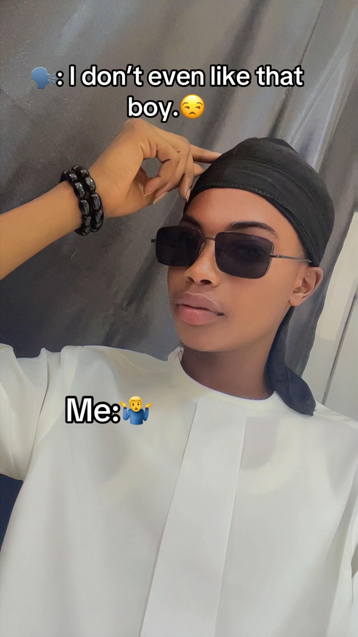 @UMAR💫✨