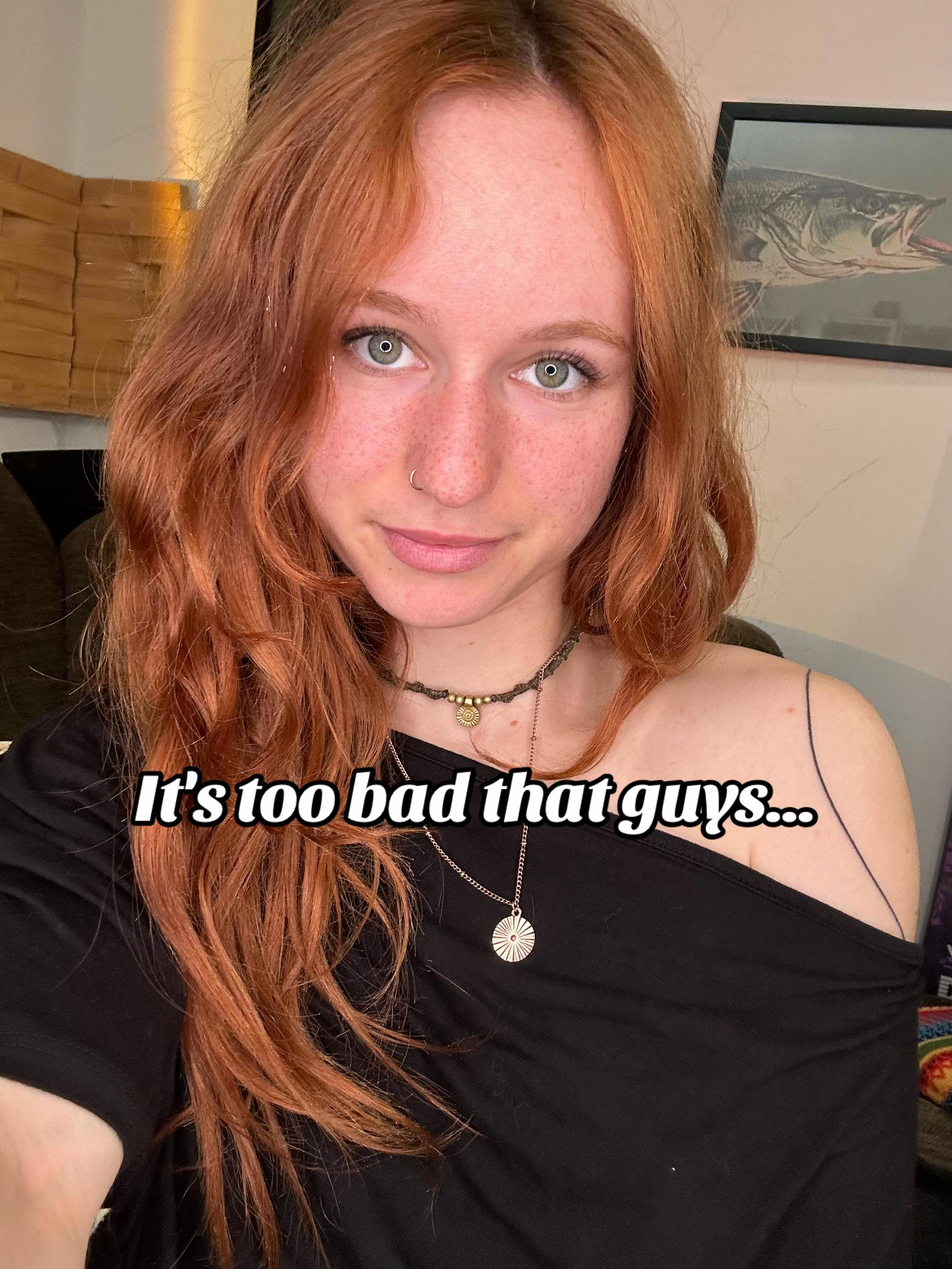 @Elliee