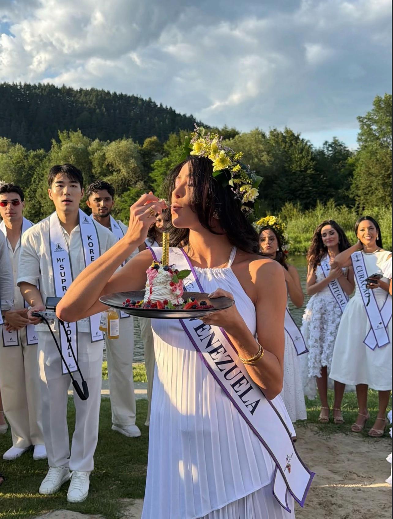 @Miss Venezuela 👑✨🤍