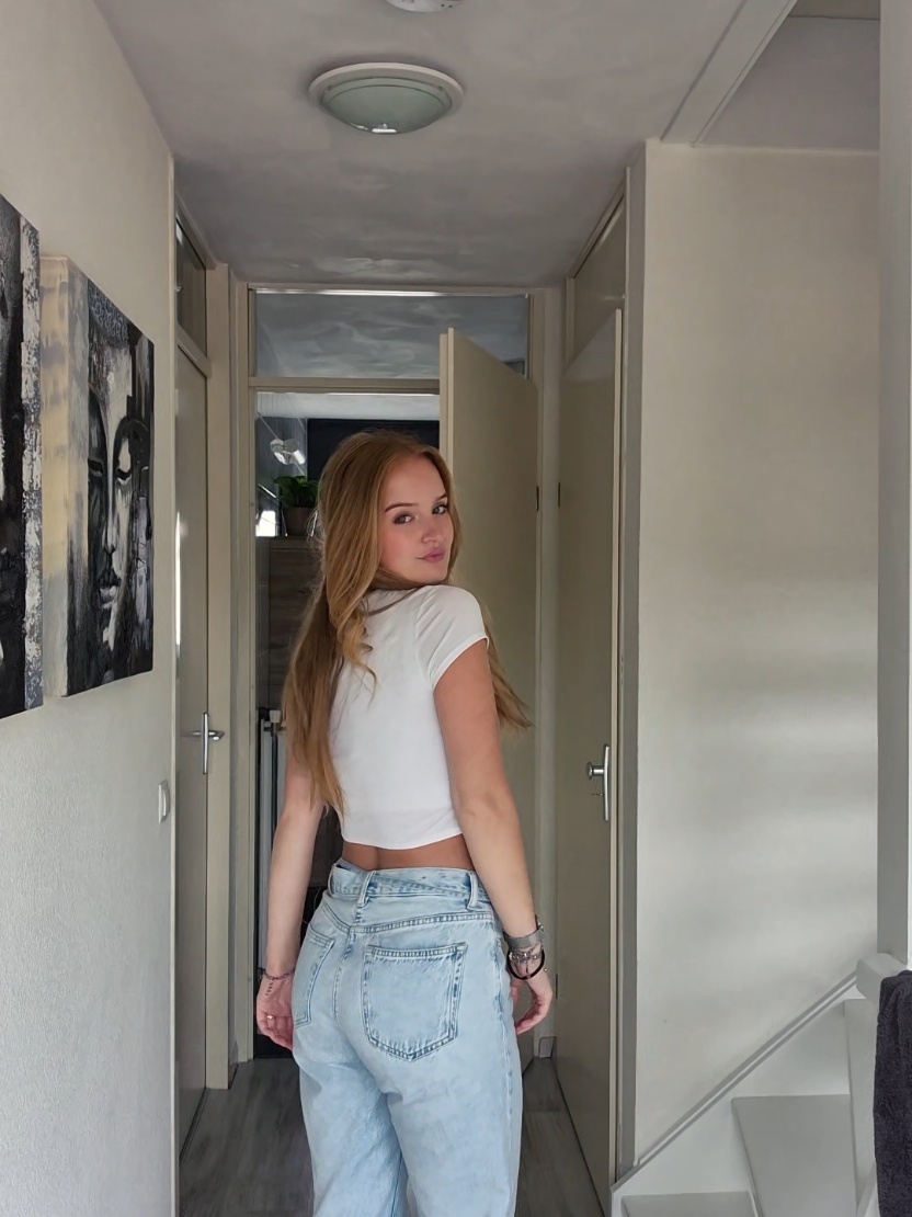 @𝐊𝐫𝐢𝐬𝐭𝐲 🌸💕