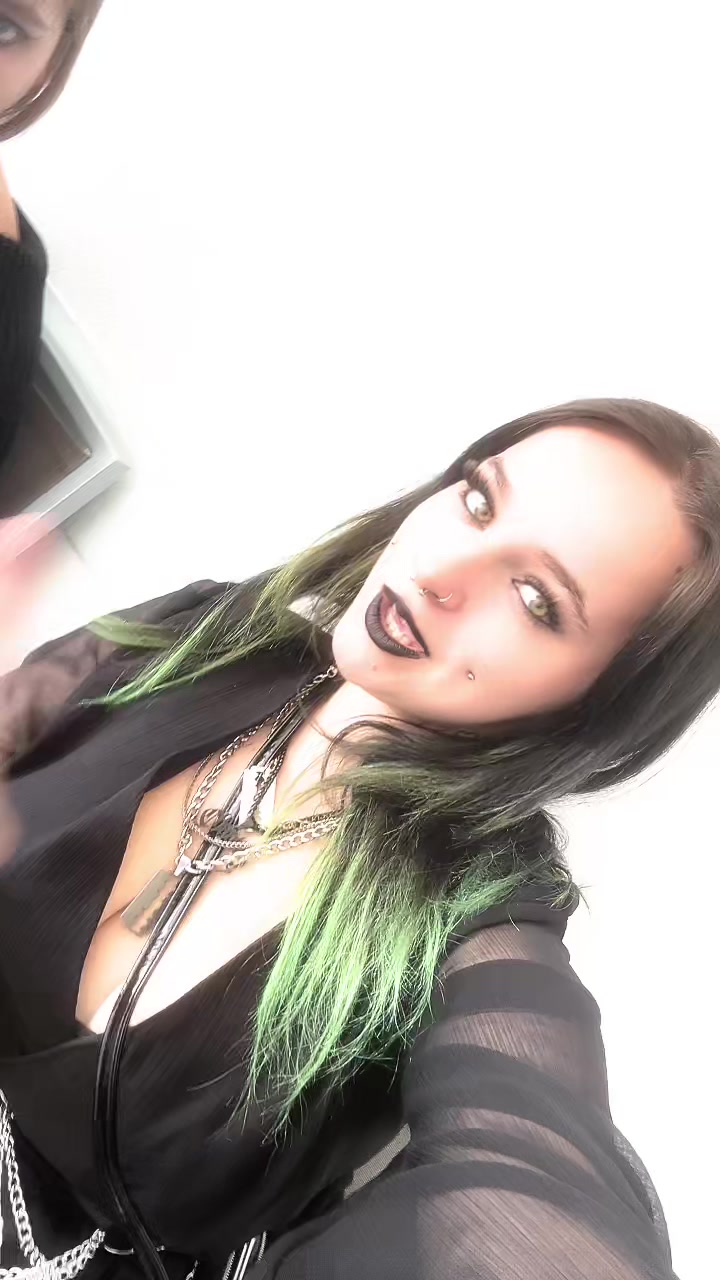 @⫘⫘𝙶𝚑𝚘𝚜𝚝 𝙶𝚒𝚛𝚕 ⫘⫘