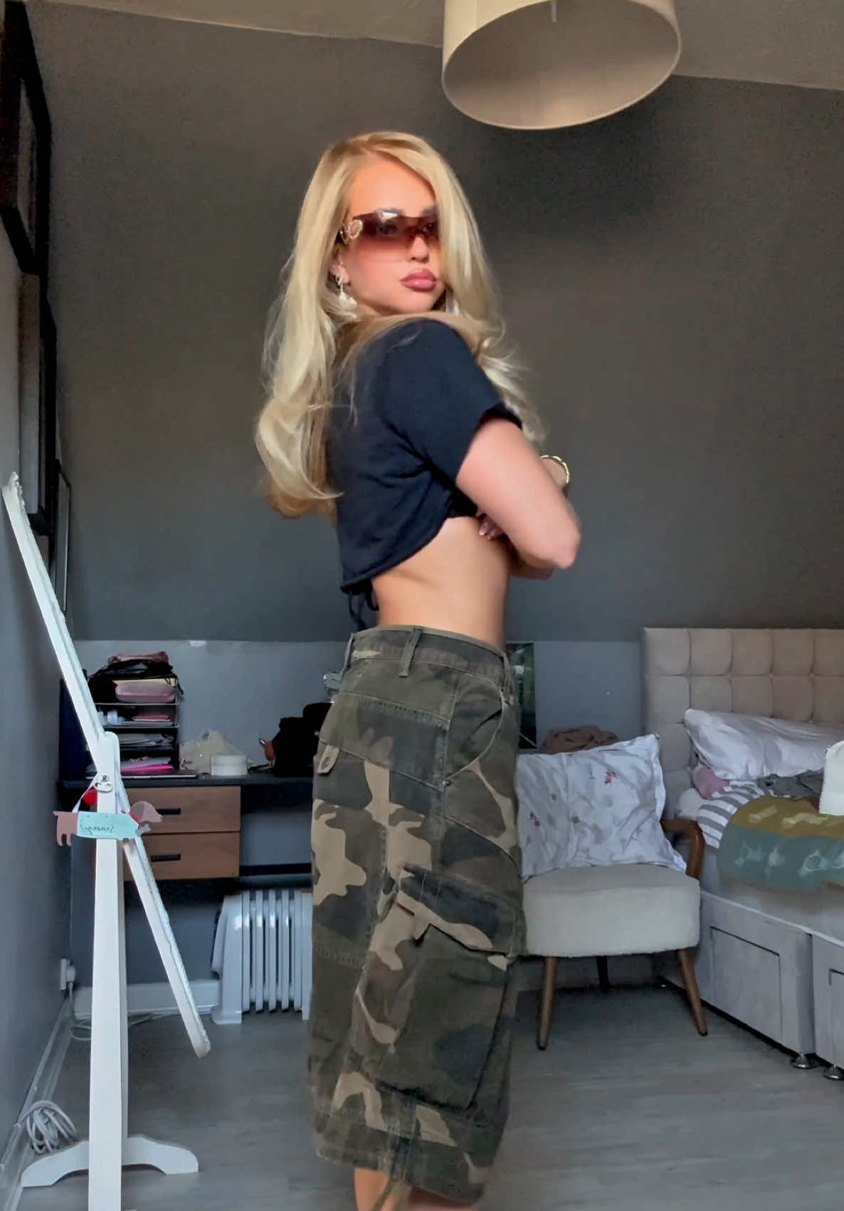 @Phoeb
