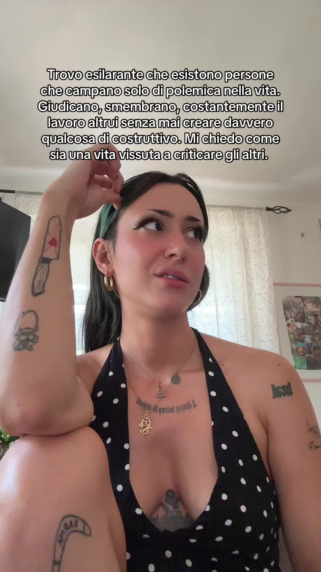 @esse non esiste ✨🖤🌶️📓