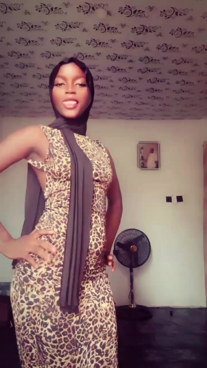@AYINKE TOHSEXY
