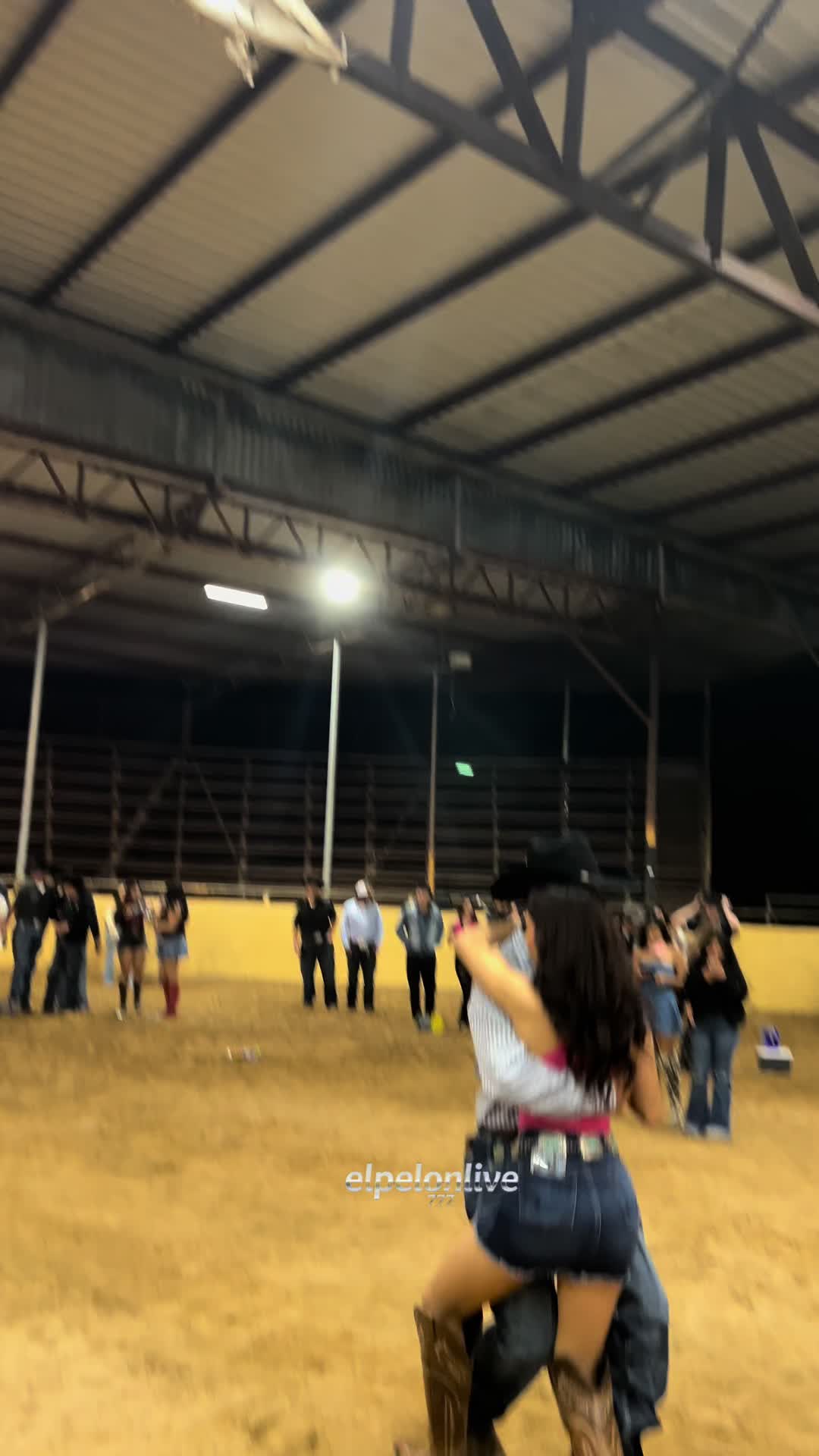 @𝐄𝐥𝐩𝐞𝐥𝐨𝐧𝐥𝐢𝐯𝐞𝟕𝟕𝟕