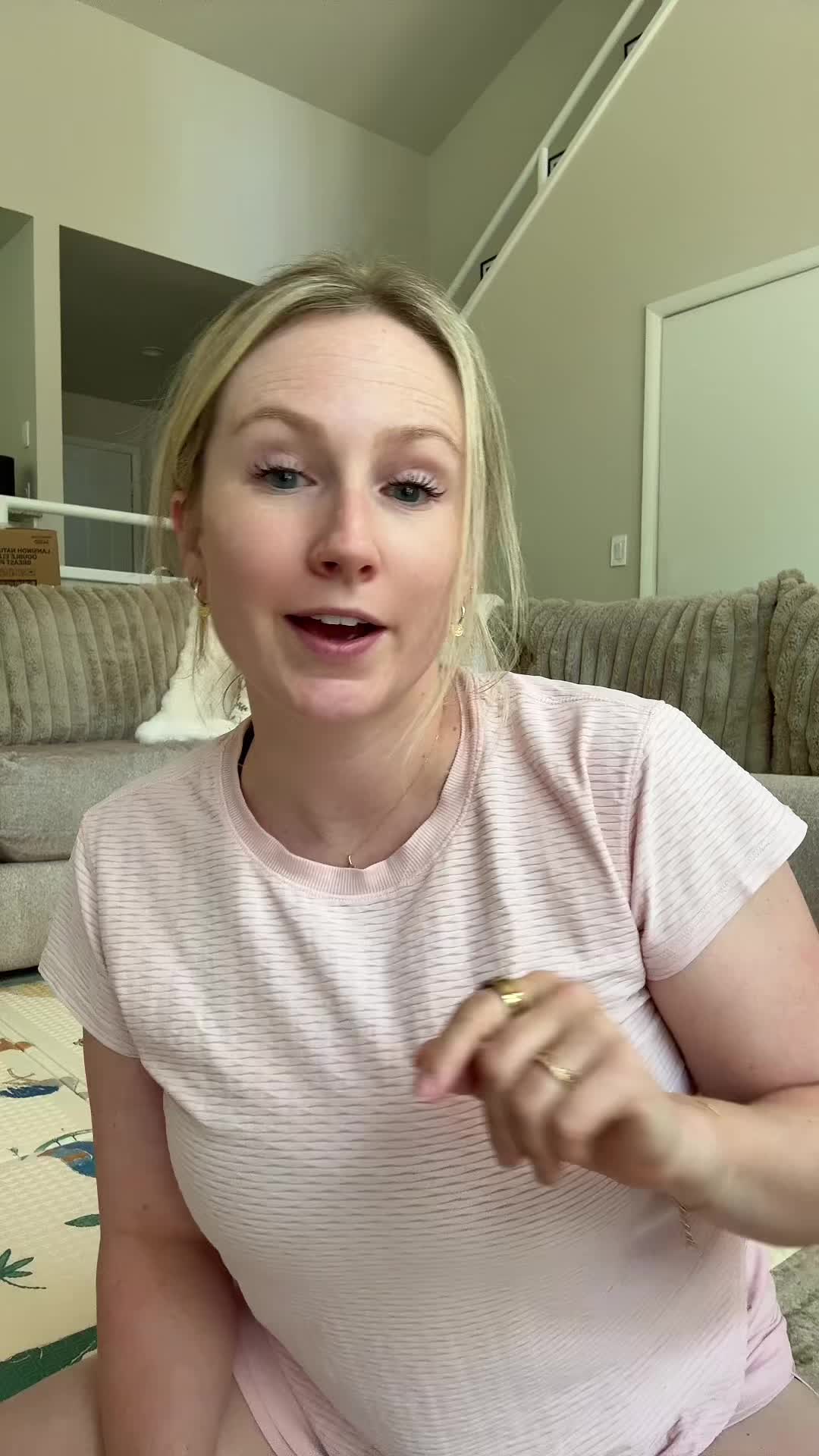 @Emily 🌸 Mom • Wife • Girl ✨