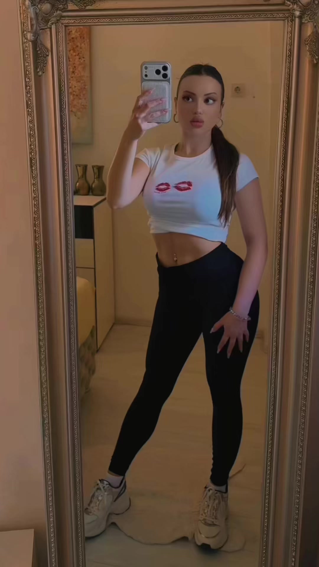 @Kacciam