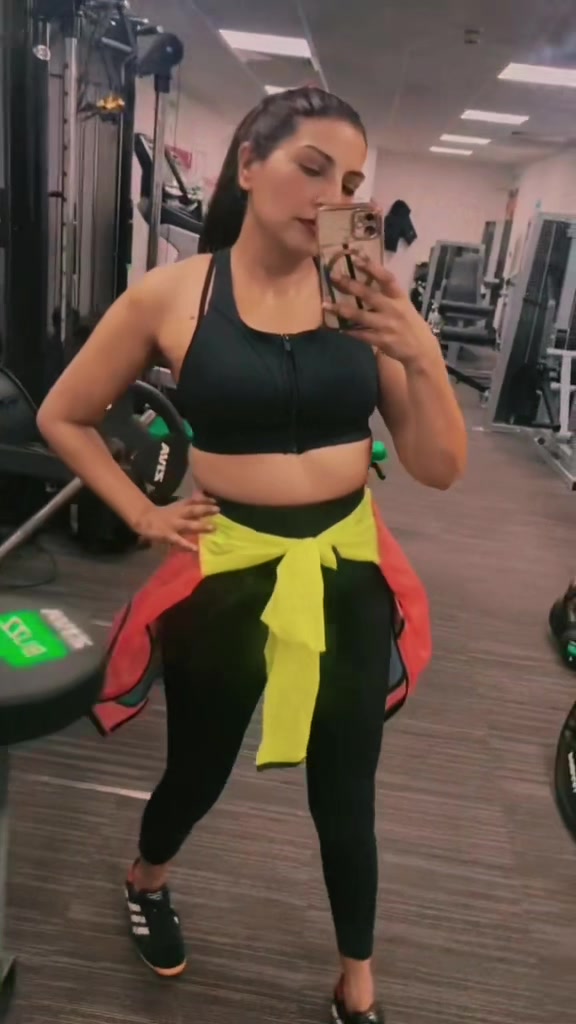 @Salvindher Kaur 🧿 G