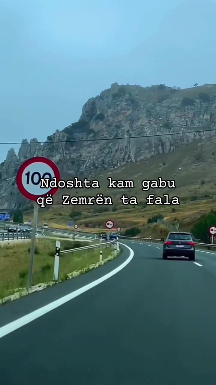 @Elli 🇽🇰🇩🇪