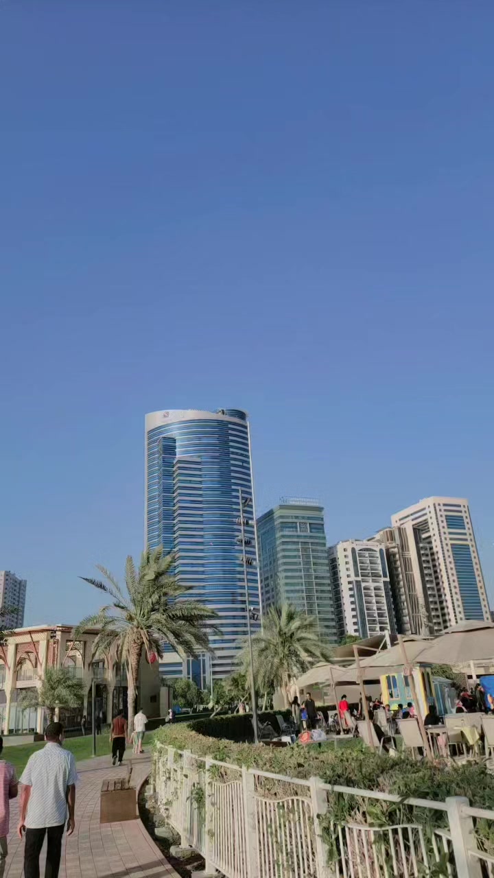 @🇦🇪✈️🇵🇰کنگ بوس سرور جکرانی