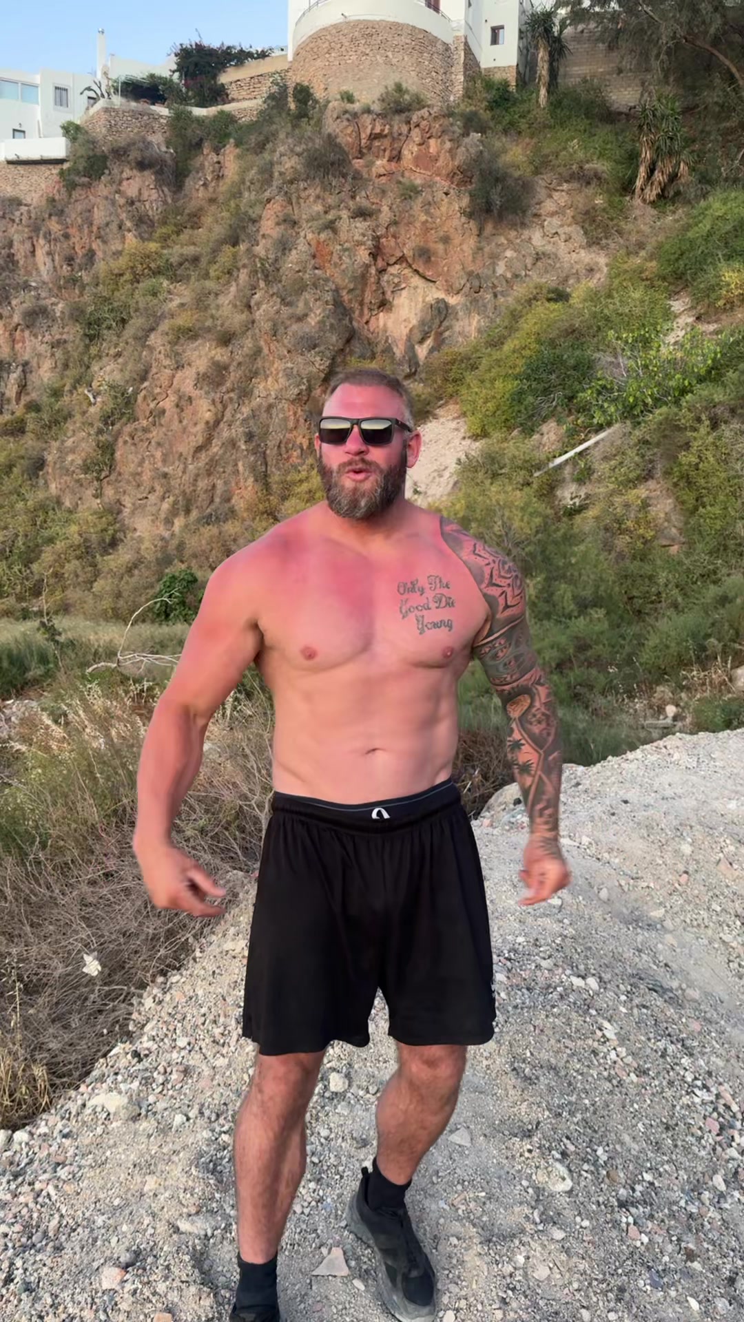 @AussieManAdventures