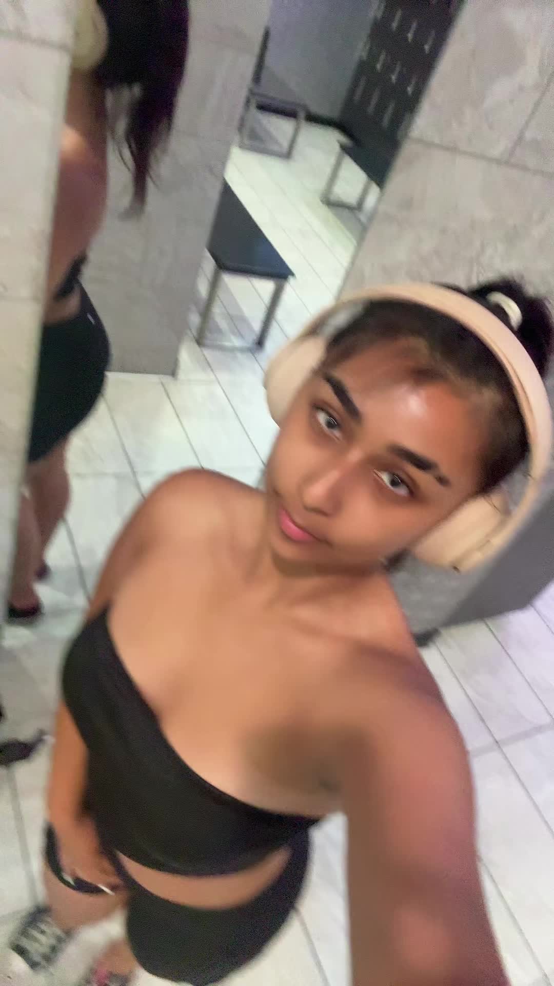 @em🦢