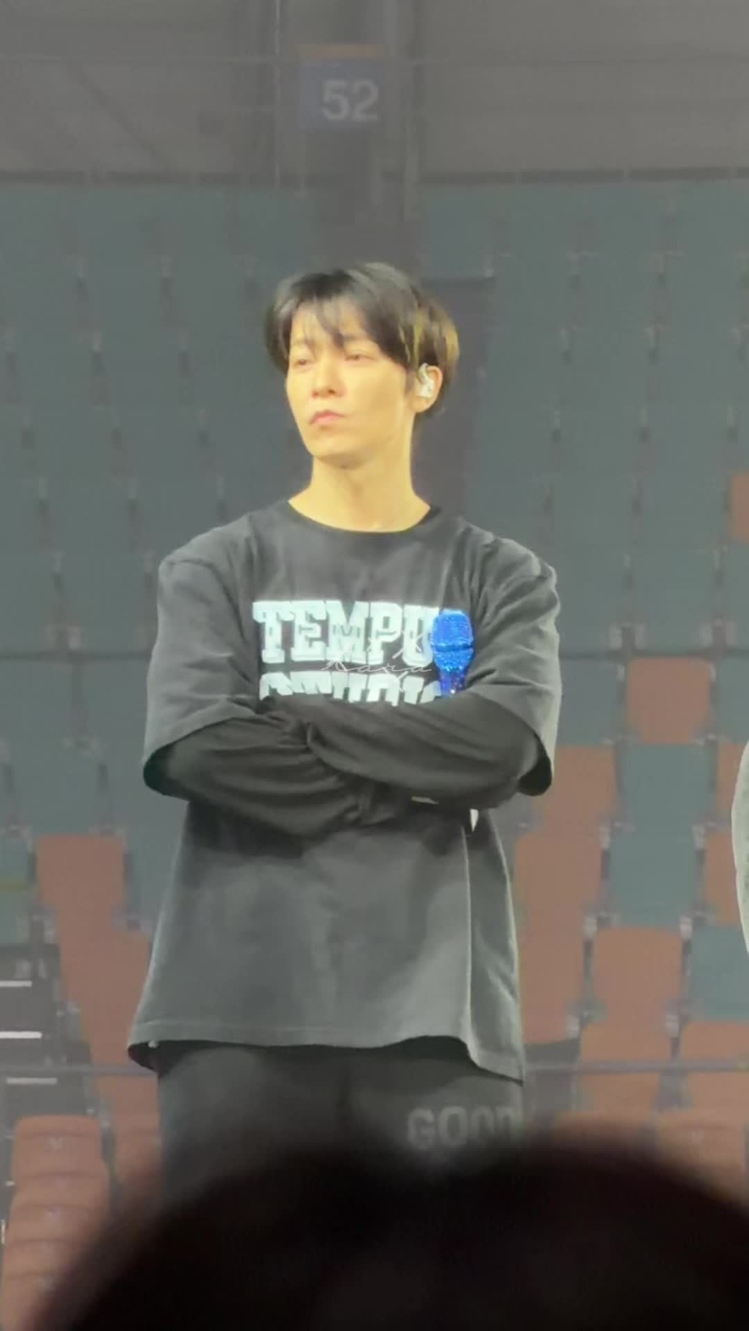 @tara 🪽| for donghae ࣪ ˖⋆