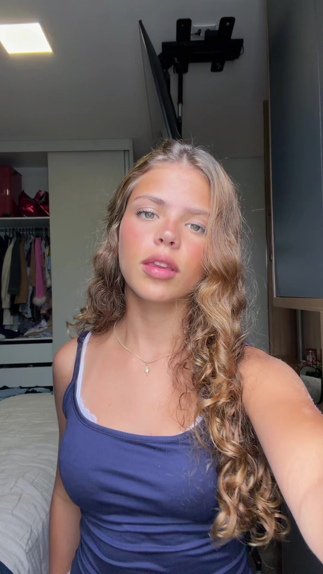 @user2466781903