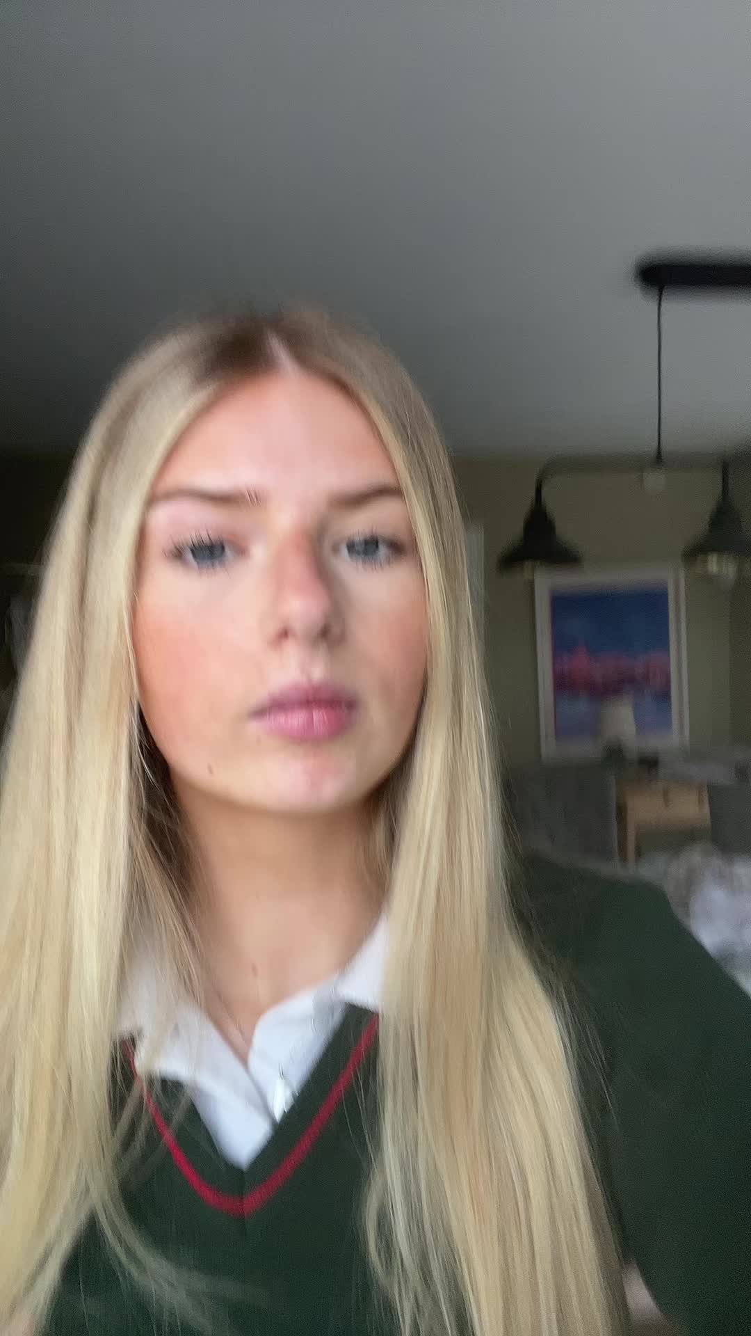 @kt ross👩&zwj;❤️&zwj;💋&zwj;👩🤰