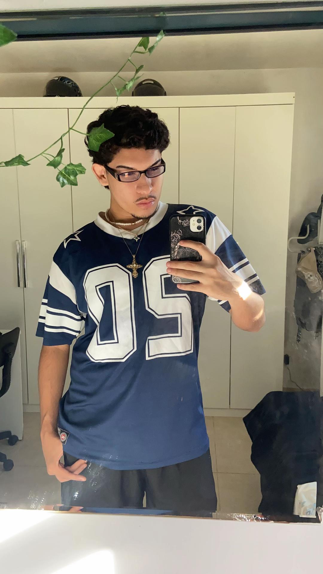 @Leozeritos