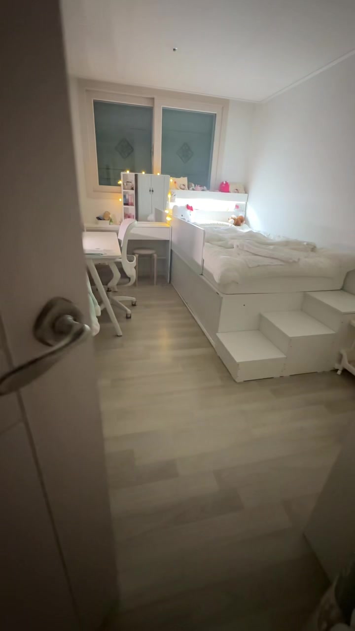 @권지연