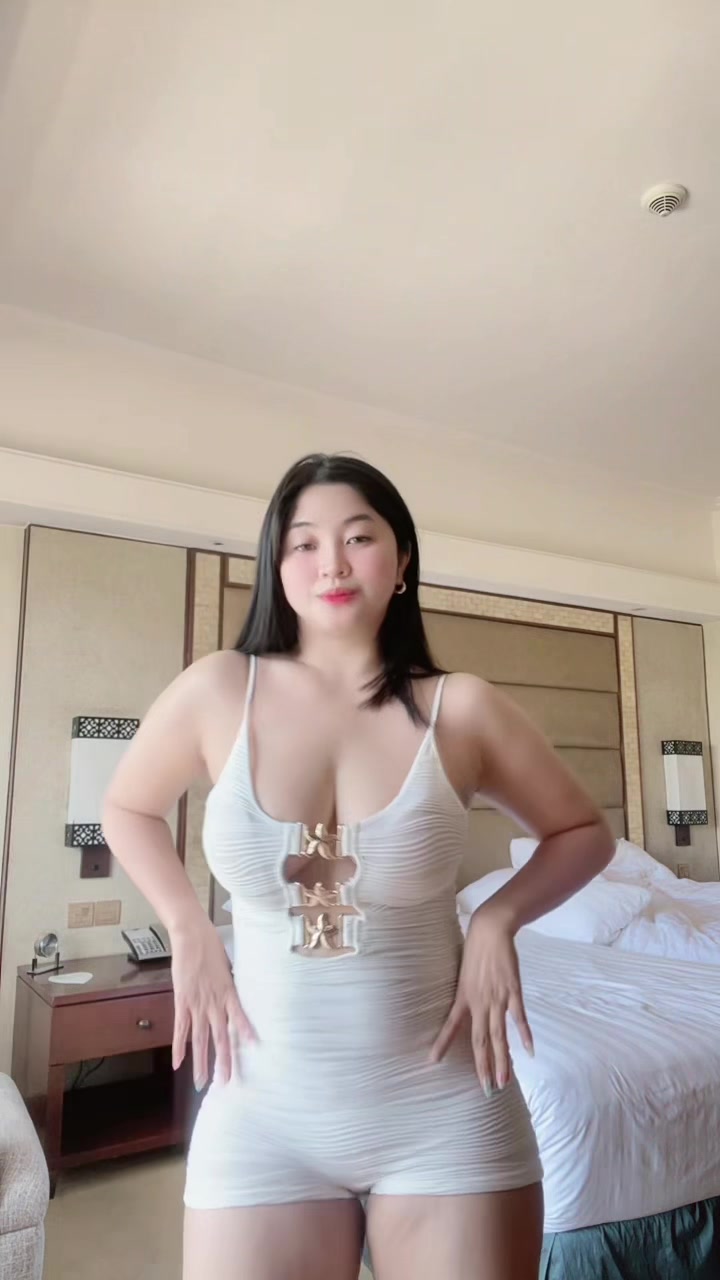 @Sirenang Chinita ᥫ᭡.