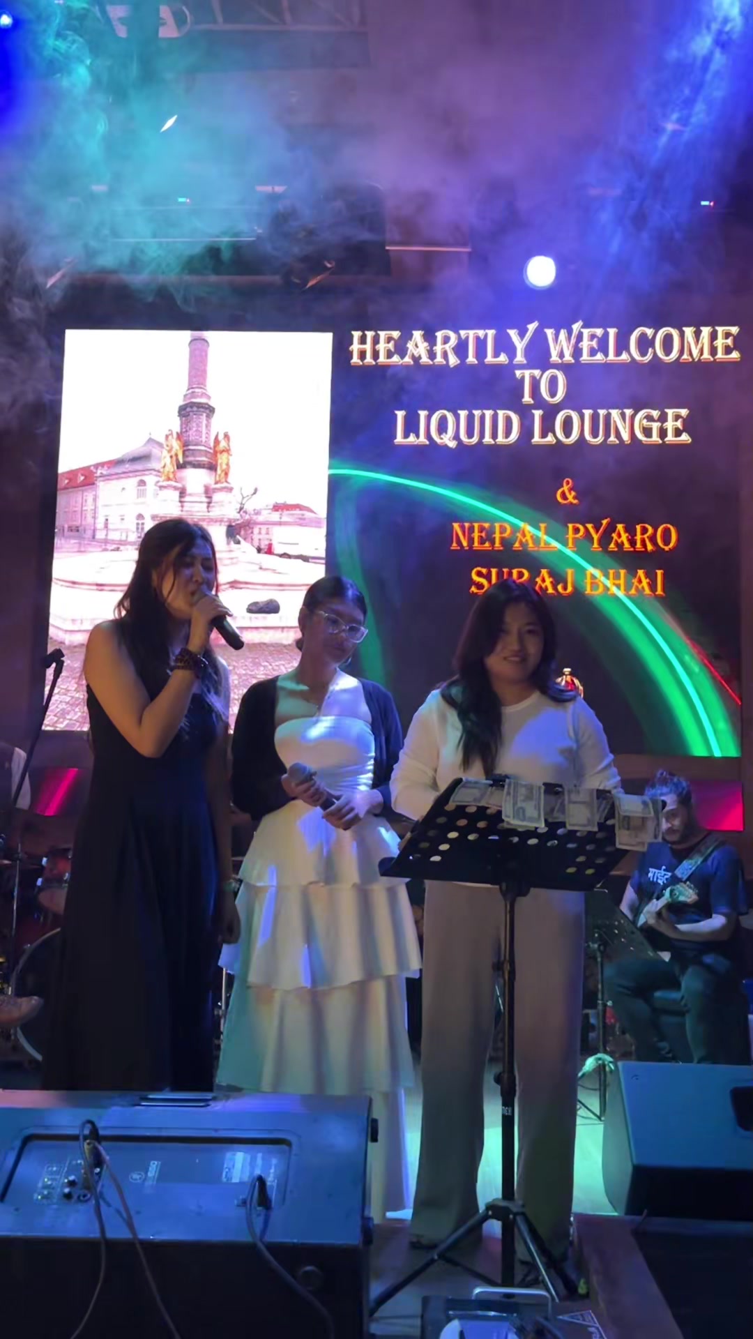 @Liquid Lounge