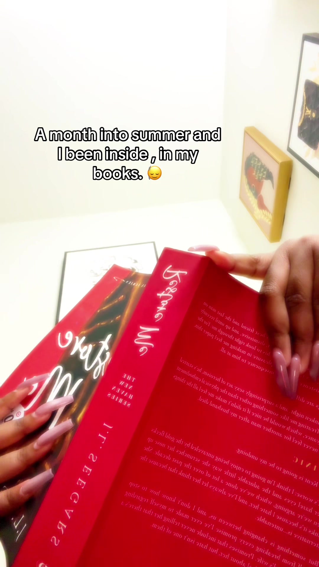 @Naysialuv’