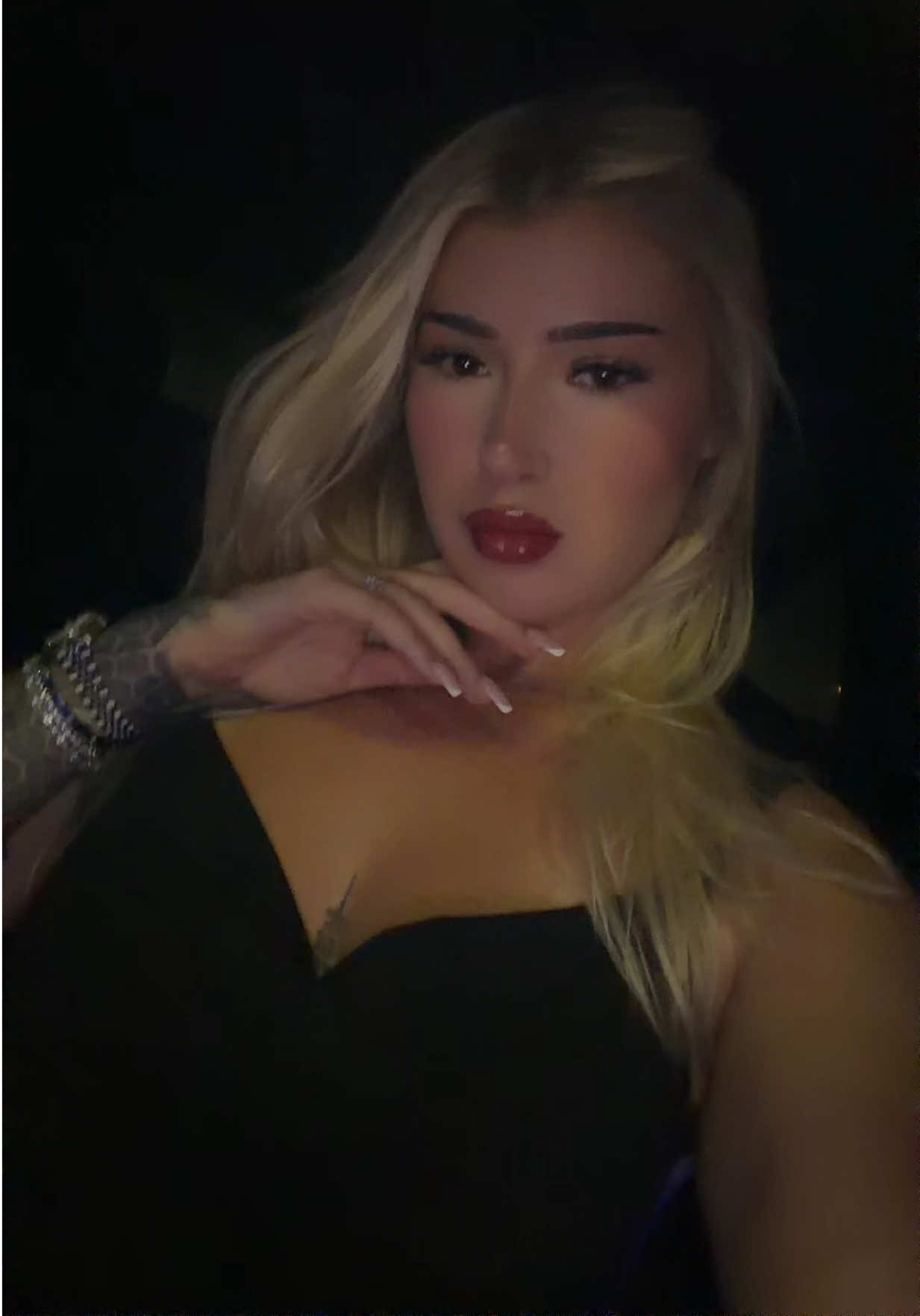@viktoriya