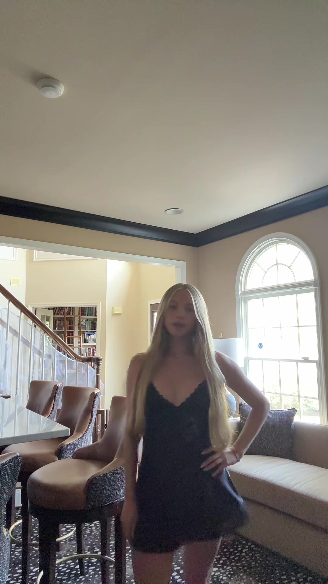 @bella