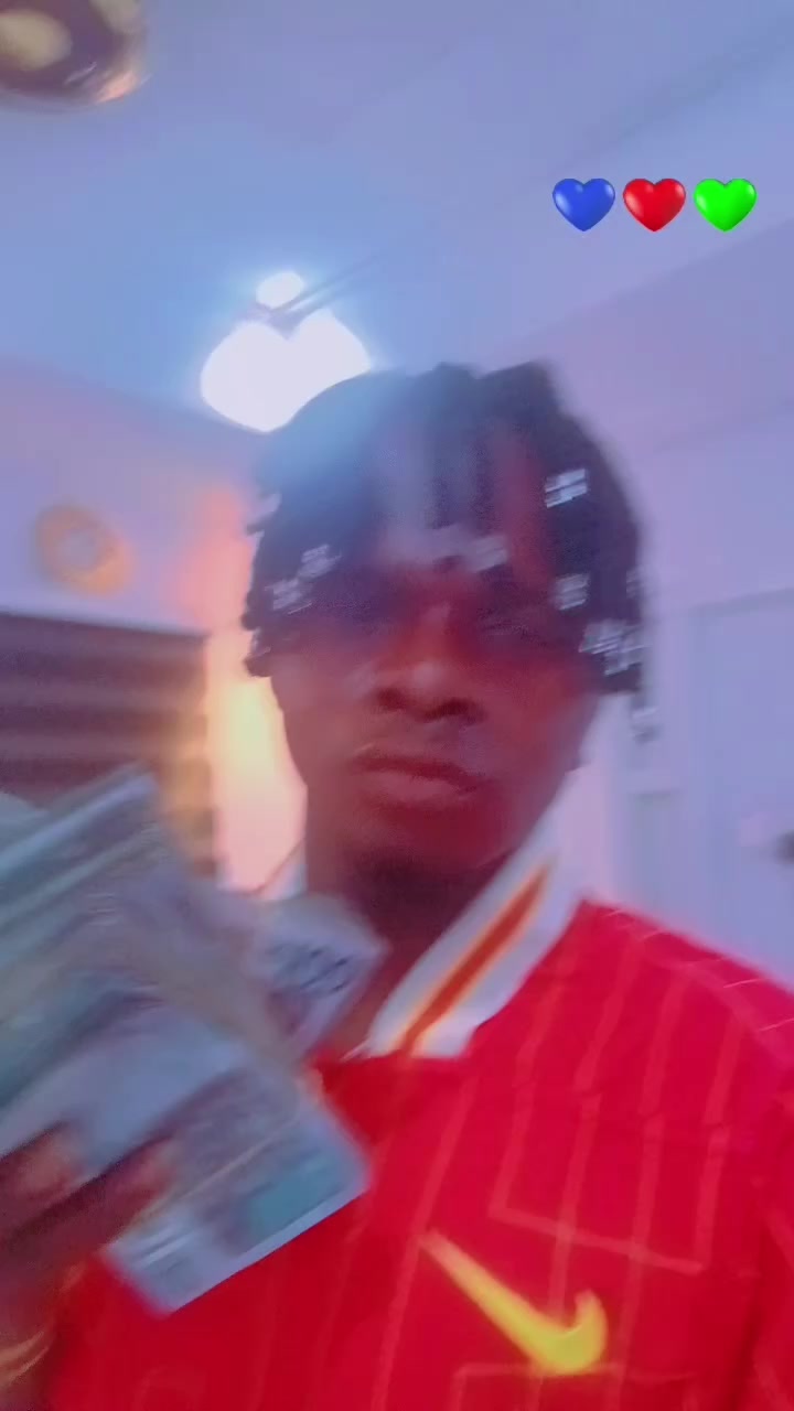 @YOUNG MONEY 💰 🤑