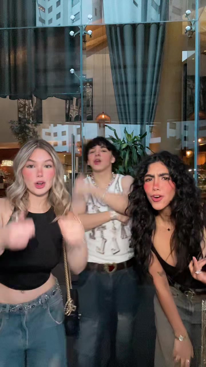 @alexa calder&oacute;n