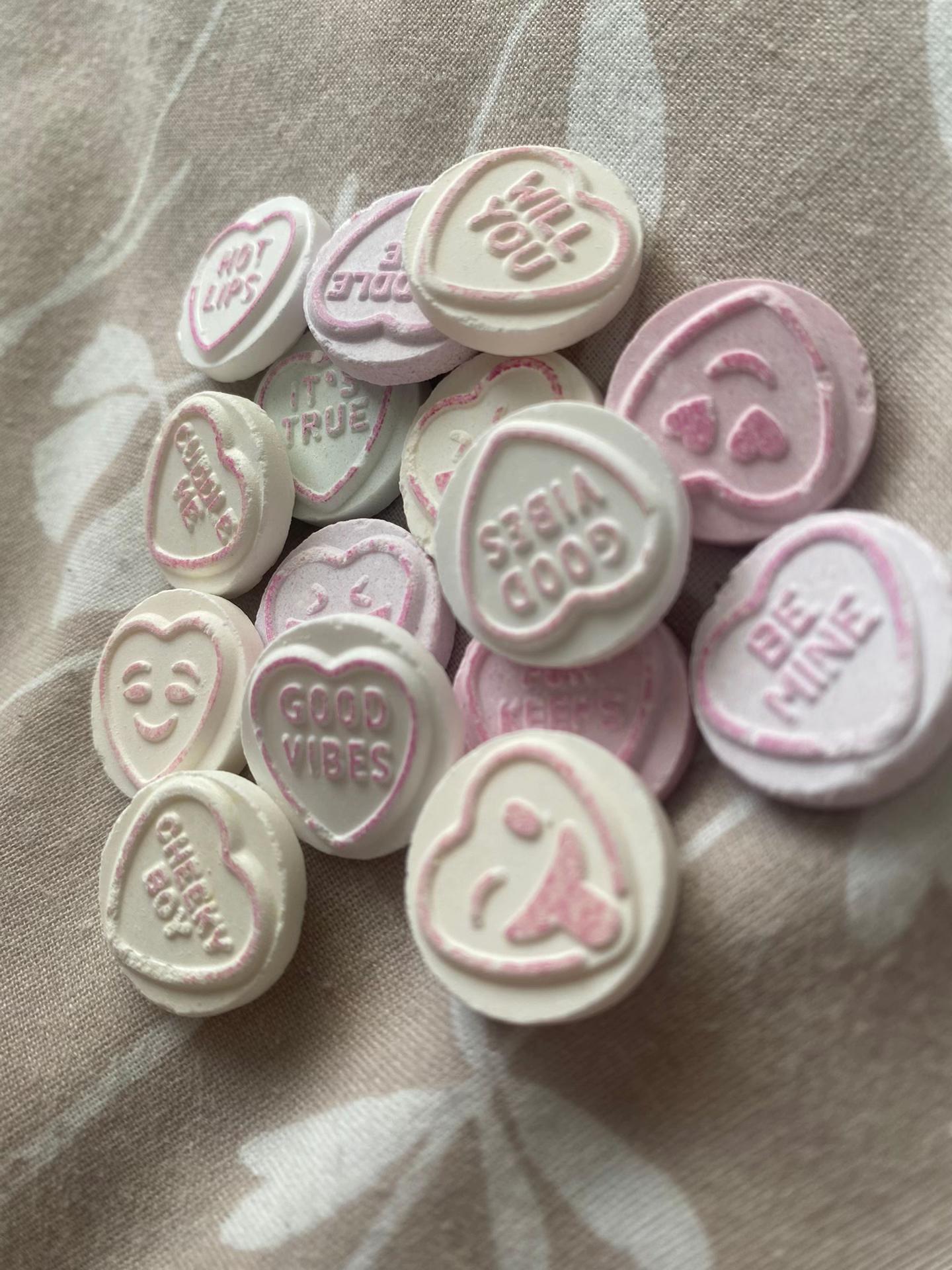 @𝐀𝐓🤍👸
