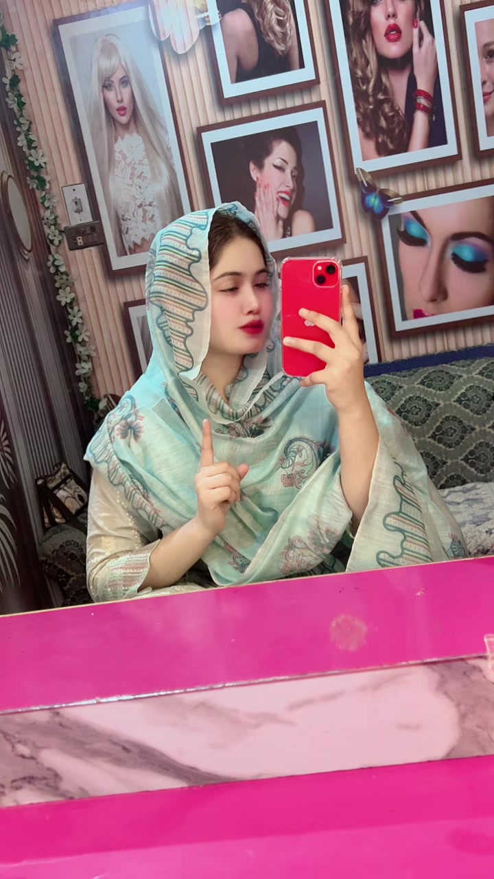@🦋Amna ch. 🦋